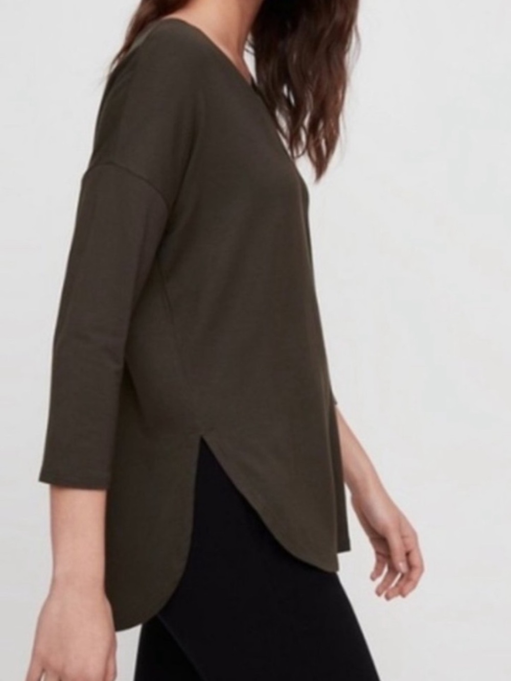 Babaton | Aritzia Norris Tee Olive / Sage  Green color Sz Large